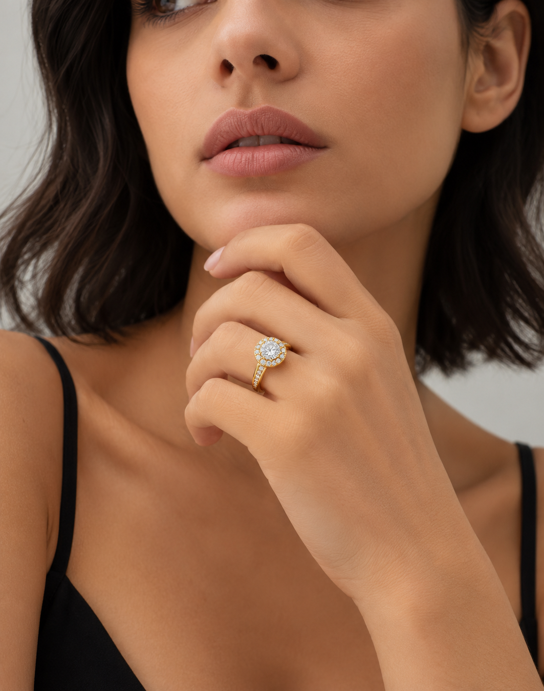 Viremont Halo Ring